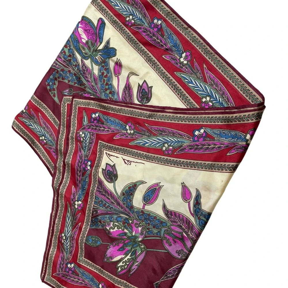 Anne Klein Scarf 100%‎ Silk 15 x 60 Floral Vintage (small pull)